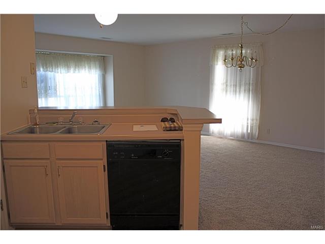 1323 Crossings Ct #A, Ballwin, MO 63021 photo 7