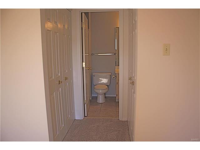 1323 Crossings Ct #A, Ballwin, MO 63021 photo 15