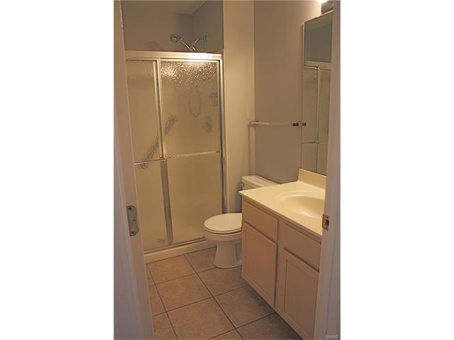 1323 Crossings Ct #A, Ballwin, MO 63021 photo 10