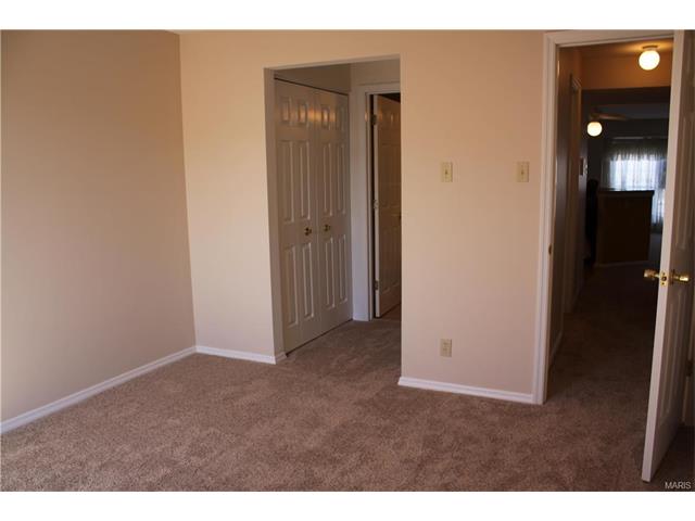 1323 Crossings Ct #A, Ballwin, MO 63021 photo 14