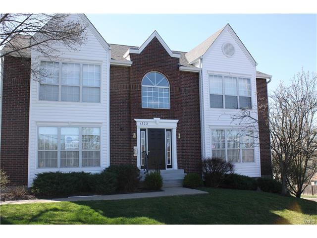 1323 Crossings Ct #A, Ballwin, MO 63021 photo 1