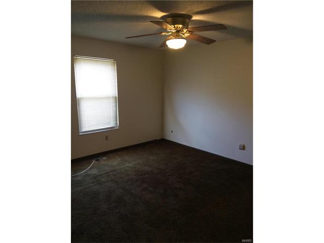 21 Fawn Meadows Dr, Eureka, MO 63025 photo 6