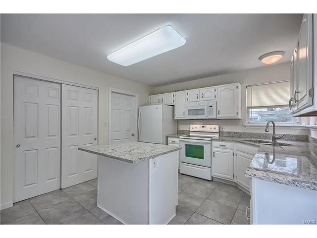 1420 Carriage Bridge Trl, Ballwin, MO 63021 photo 15