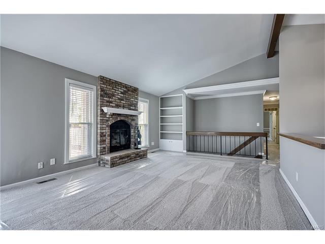 506 Great Hill Dr, Ballwin, MO 63021 photo 6