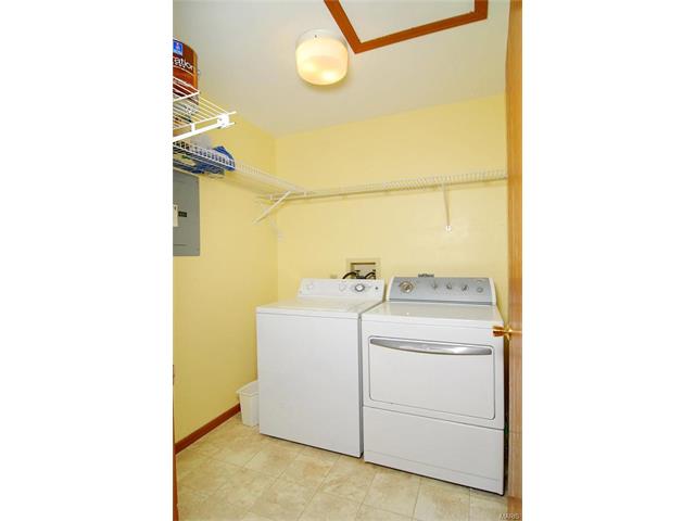 849 Woodside Trl, Ballwin, MO 63021 photo 14