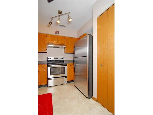 849 Woodside Trl, Ballwin, MO 63021 photo 6