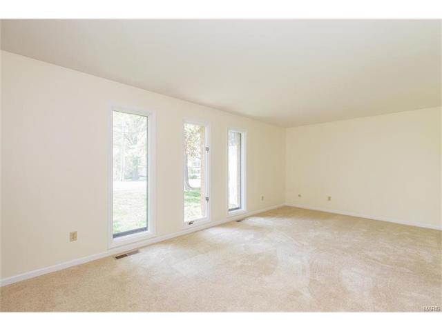 714 Henry, Ballwin, MO 63011 photo 22