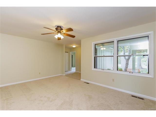 714 Henry, Ballwin, MO 63011 photo 7