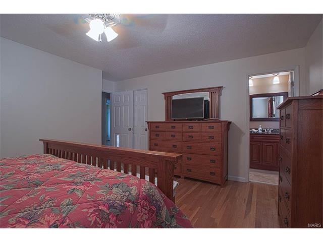 671 Henry Ave, Ballwin, MO 63011 photo 21