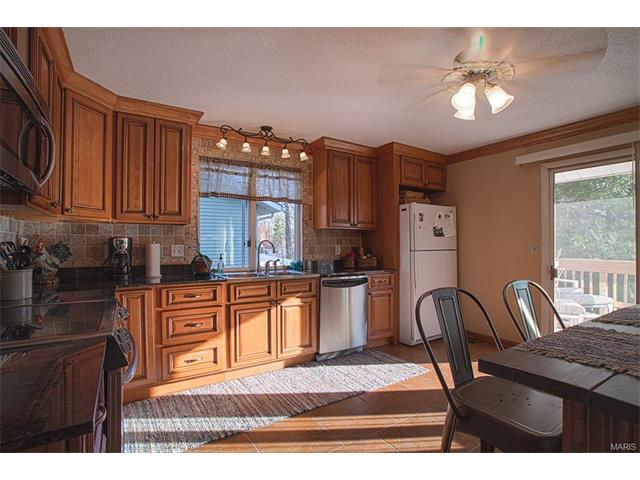 671 Henry Ave, Ballwin, MO 63011 photo 15