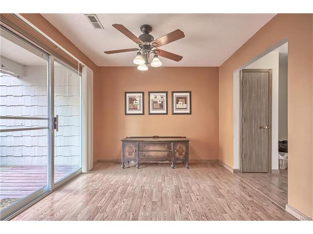 264 Carmel Woods Dr, Ellisville, MO 63021 photo 4