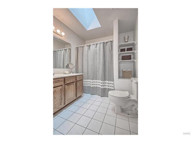 264 Carmel Woods Dr, Ellisville, MO 63021 photo 10