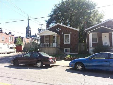 2748 Sidney St, Saint Louis, MO 63104 photo 1