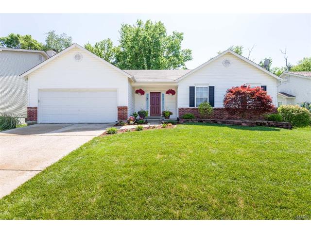 1721 Forest Trace Dr, O'fallon, MO 63368 photo 1