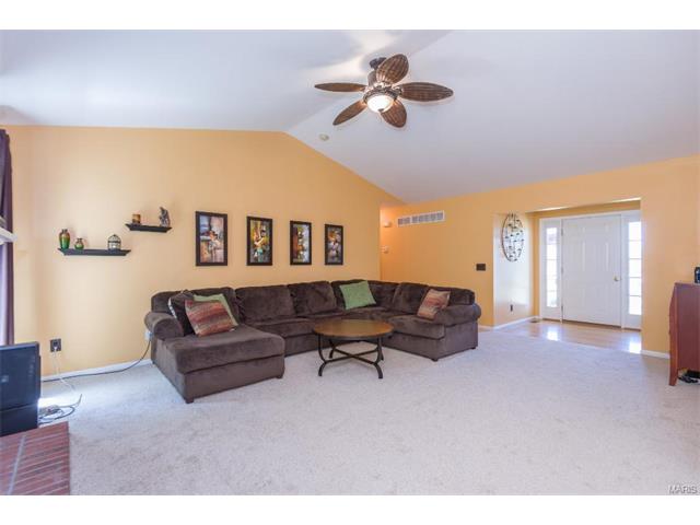 1721 Forest Trace Dr, O'fallon, MO 63368 photo 18