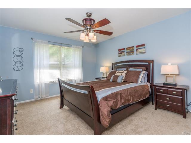 1721 Forest Trace Dr, O'fallon, MO 63368 photo 5