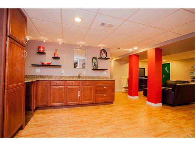 814 Lauralee Dr, O'fallon, MO 63366 photo 12