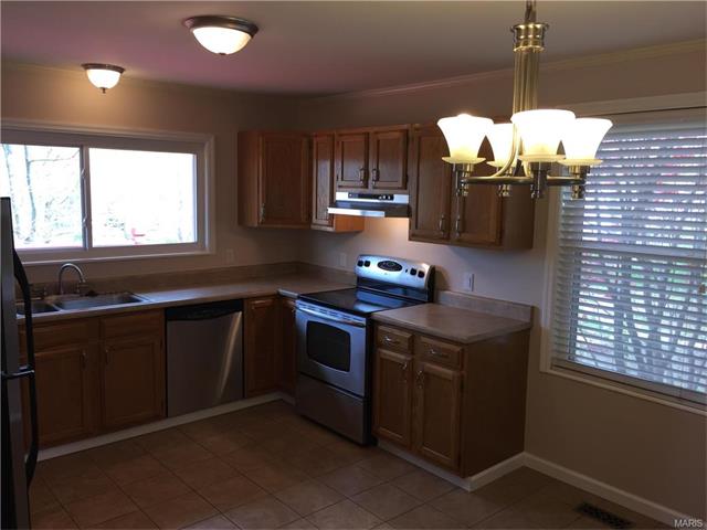 740 Cedar Glen Dr, Weldon Spring, MO 63304 photo 3