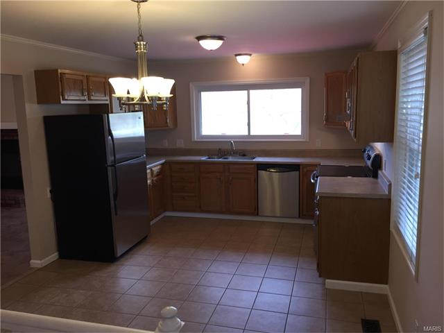 740 Cedar Glen Dr, Weldon Spring, MO 63304 photo 2