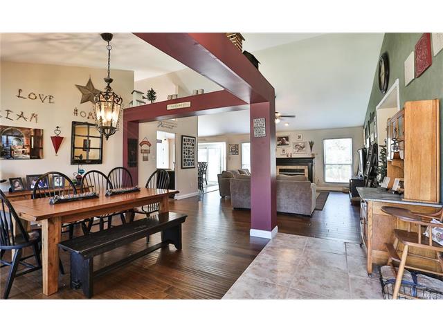 909 Kiefer Trails Dr, Ballwin, MO 63021 photo 6