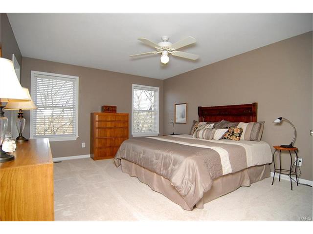 1120 Oak Borough, Ballwin, MO 63021 photo 14