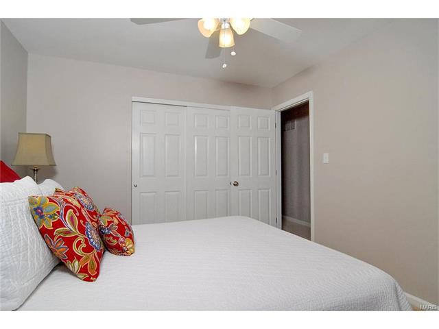 1120 Oak Borough, Ballwin, MO 63021 photo 21