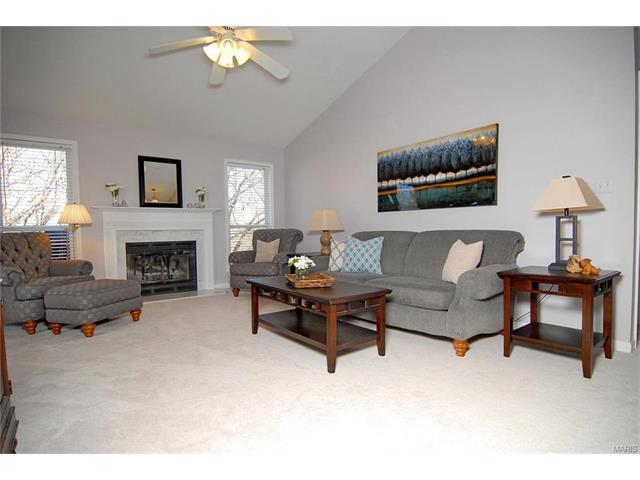 1120 Oak Borough, Ballwin, MO 63021 photo 6