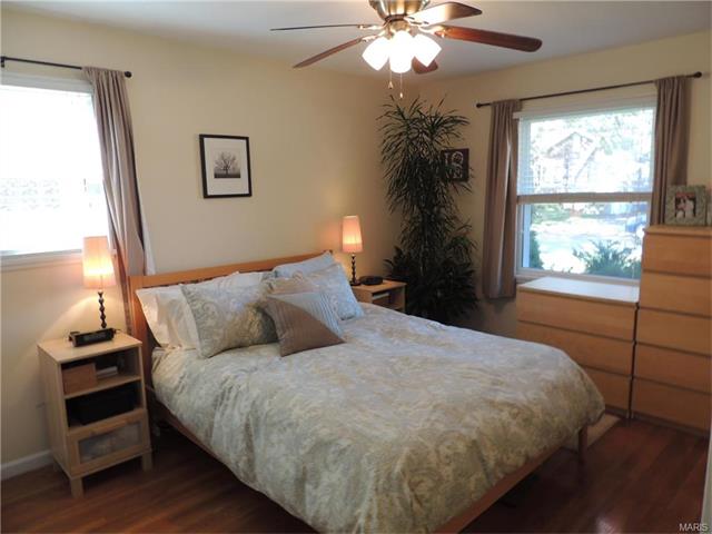 7340 Sharp Ave, Saint Louis, MO 63116 photo 6