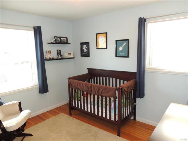7340 Sharp Ave, Saint Louis, MO 63116 photo 10