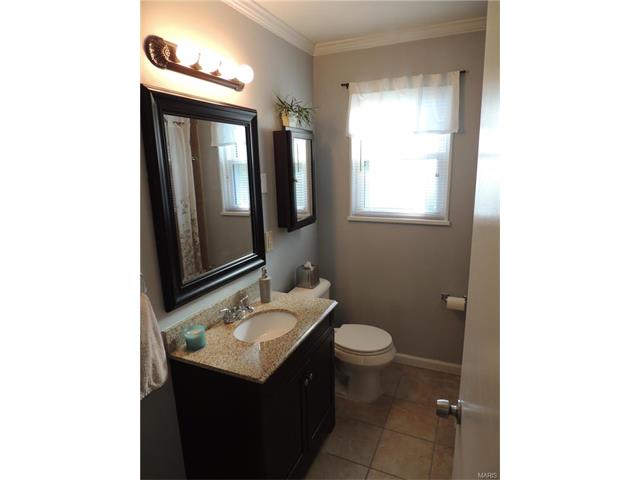 7340 Sharp Ave, Saint Louis, MO 63116 photo 14