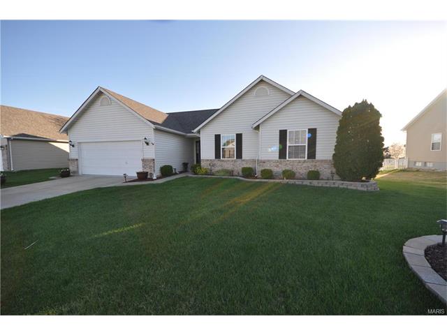 4 Briarcastle Ct, O'fallon, MO 63366 photo 2