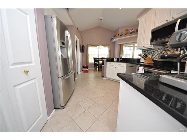 4 Briarcastle Ct, O'fallon, MO 63366 photo 14