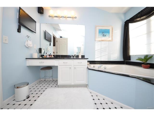 4 Briarcastle Ct, O'fallon, MO 63366 photo 20