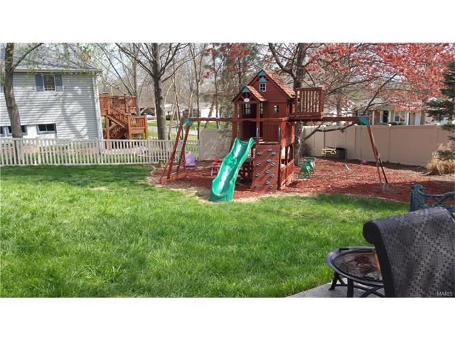 225 Greiner Ct, Ellisville, MO 63021 photo 10