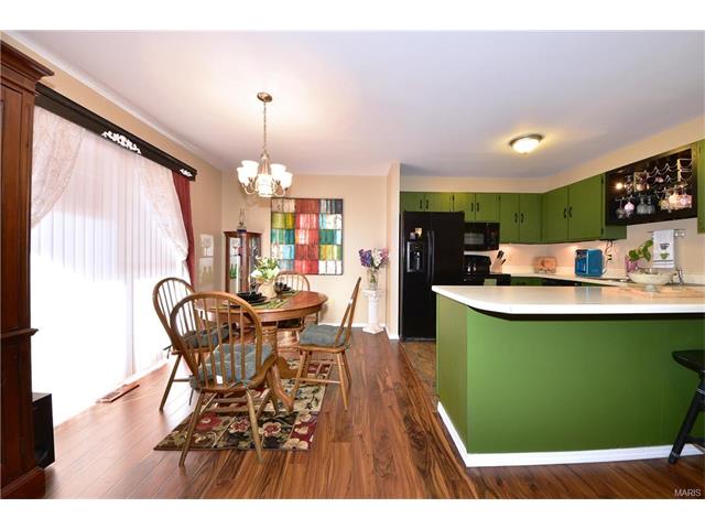 22 Jakes Ct, O'fallon, MO 63366 photo 8