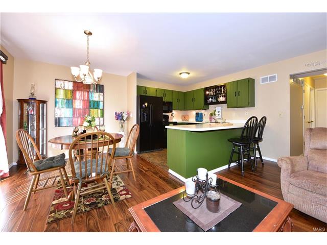 22 Jakes Ct, O'fallon, MO 63366 photo 3