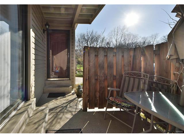 22 Jakes Ct, O'fallon, MO 63366 photo 6
