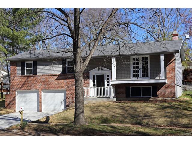 751 Windingpath Ln, Manchester, MO 63021 photo 2