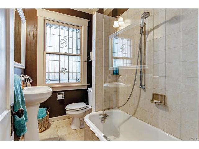 1908 Mitchell, Saint Louis, MO 63139 photo 13