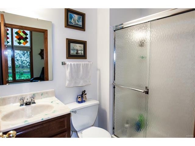 3860 Old Baumgartner Rd, Saint Louis, MO 63129 photo 33