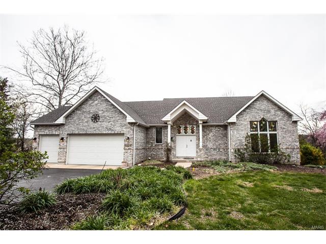3860 Old Baumgartner Rd, Saint Louis, MO 63129 photo 1