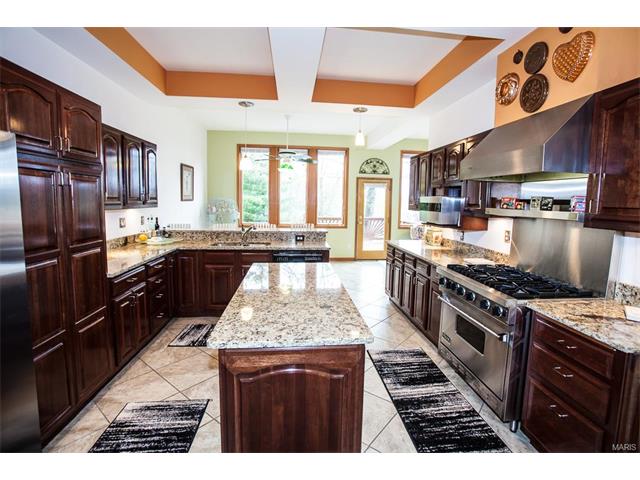 3860 Old Baumgartner Rd, Saint Louis, MO 63129 photo 6