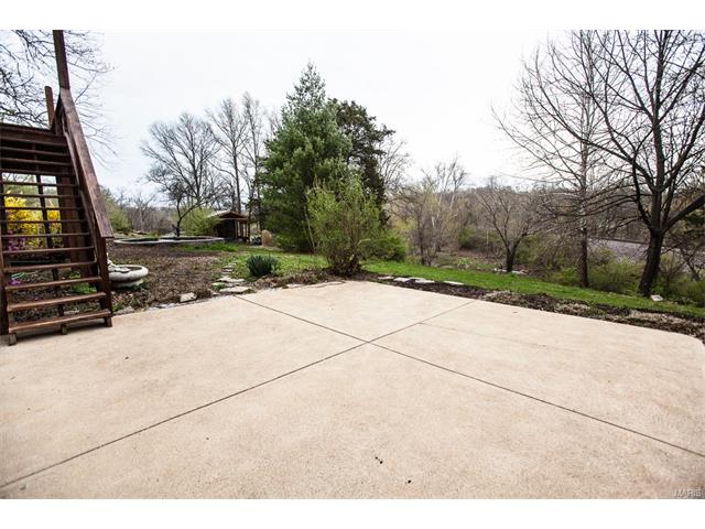 3860 Old Baumgartner Rd, Saint Louis, MO 63129 photo 54