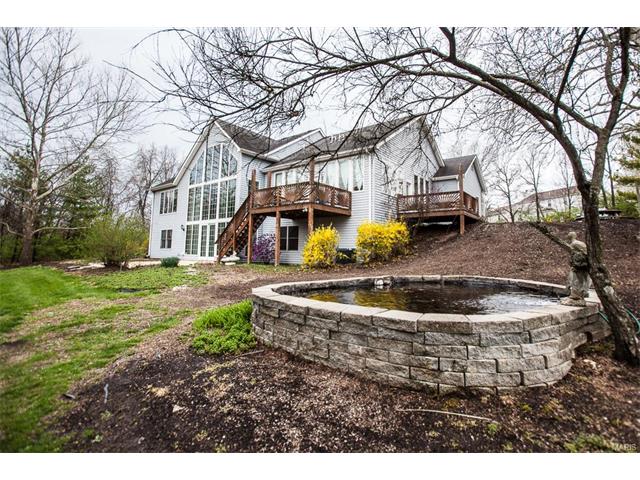 3860 Old Baumgartner Rd, Saint Louis, MO 63129 photo 2
