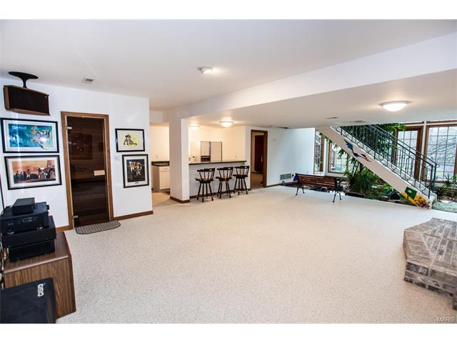 3860 Old Baumgartner Rd, Saint Louis, MO 63129 photo 40