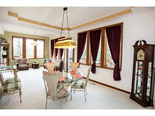 3860 Old Baumgartner Rd, Saint Louis, MO 63129 photo 17