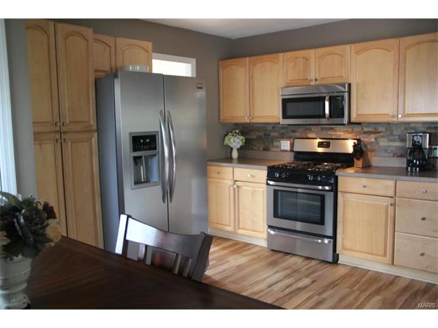 123 Highview Dr, Ballwin, MO 63011 photo 5