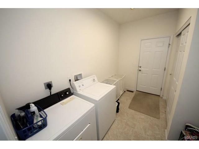 26 Flanders Ct, O'fallon, MO 63366 photo 15