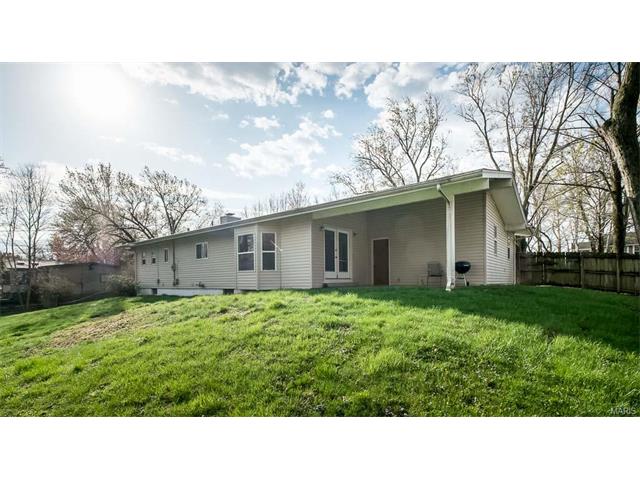 625 Old Ballwin, Ballwin, MO 63021 photo 7