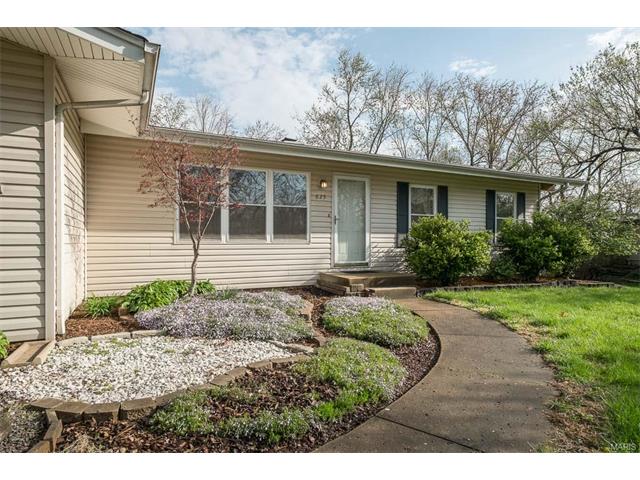 625 Old Ballwin, Ballwin, MO 63021 photo 3